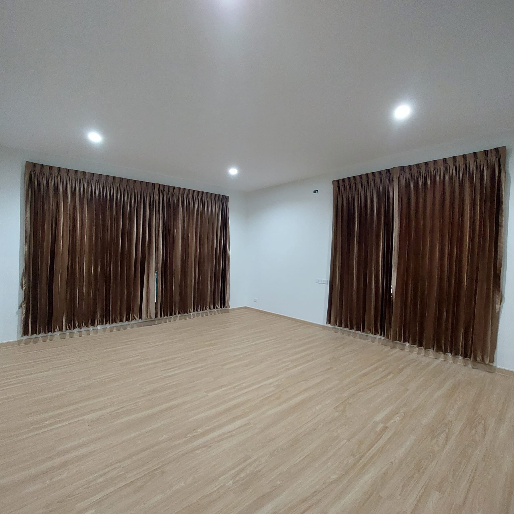Luxury Curtain